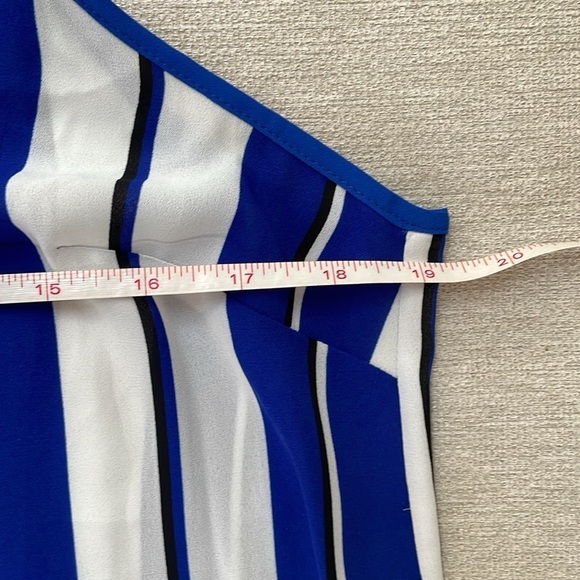 ☀️🕶️J. Crew Blue and White Striped Swim//Slip Coverup☀️🕶️ - Picture 9 of 11